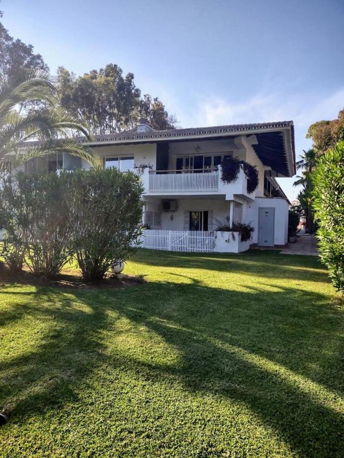 Puerto Banus Apartment Near Beachfront, Sunny Terrace, Pool, Tennis Court, Parking And Movies Projector Marbella Ngoại thất bức ảnh