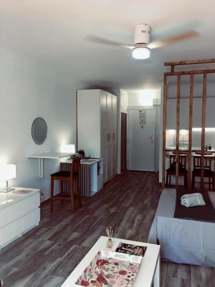Puerto Banus Apartment Near Beachfront, Sunny Terrace, Pool, Tennis Court, Parking And Movies Projector Marbella Ngoại thất bức ảnh