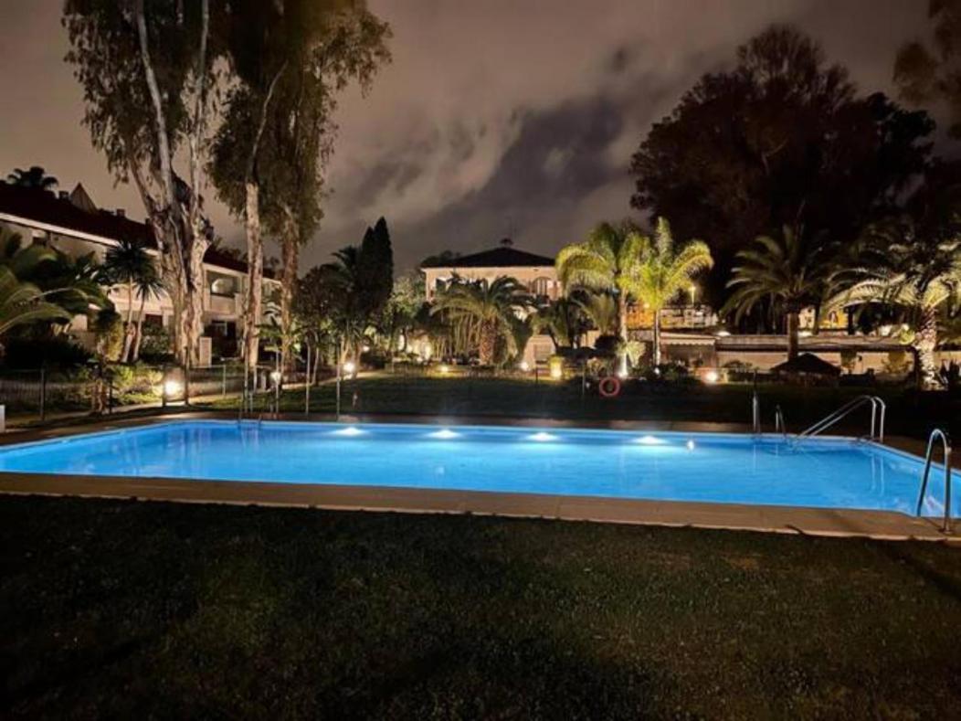 Puerto Banus Apartment Near Beachfront, Sunny Terrace, Pool, Tennis Court, Parking And Movies Projector Marbella Ngoại thất bức ảnh