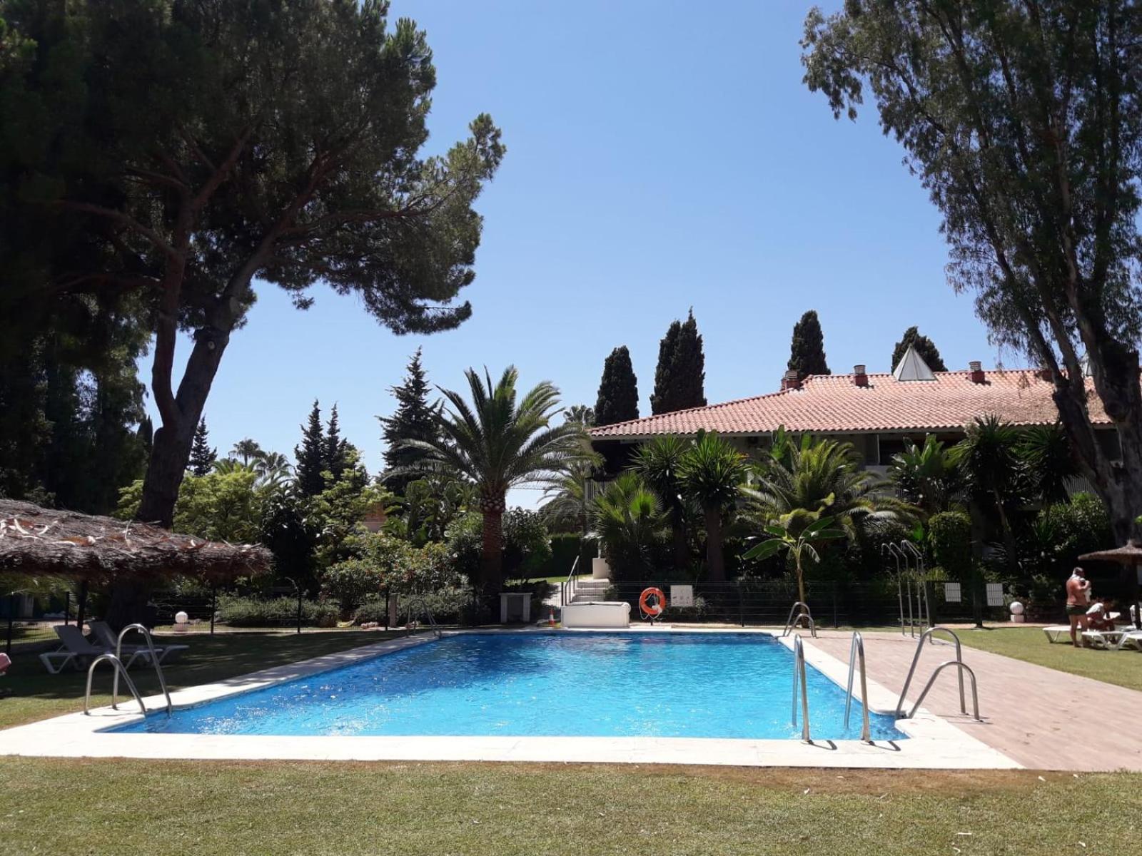 Puerto Banus Apartment Near Beachfront, Sunny Terrace, Pool, Tennis Court, Parking And Movies Projector Marbella Ngoại thất bức ảnh